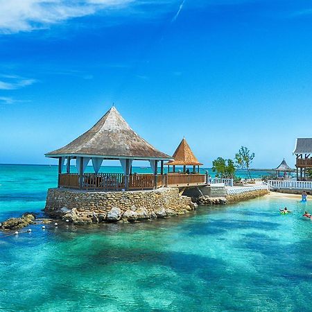 Seagarden Beach Resort Montego Bay Exterior photo